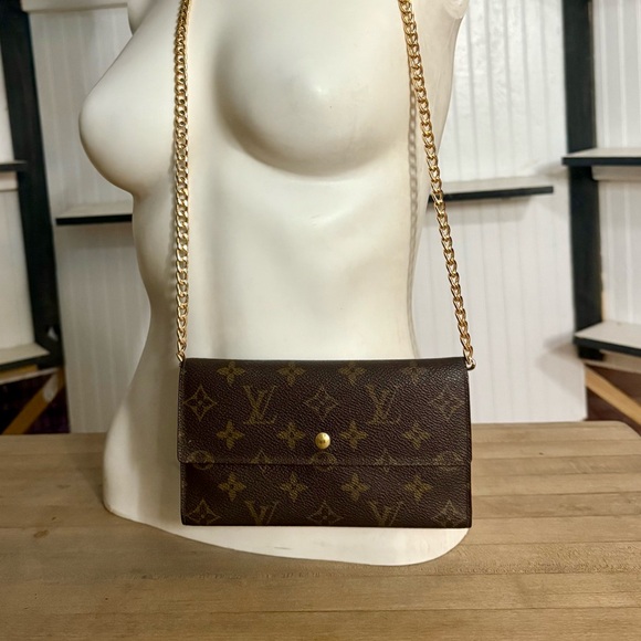 Louis Vuitton Brown Monogram Sarah Wallet with UNBRANDED Crossbody Strap